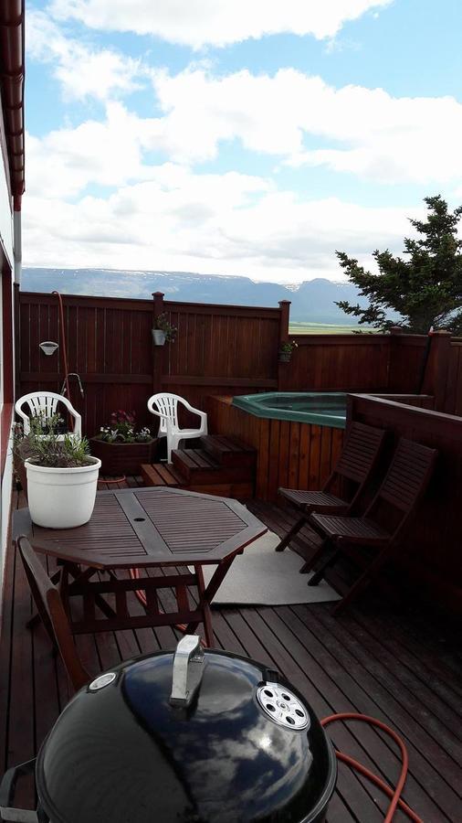 Glaesibaer Bed & Breakfast Reynistadur Exterior foto